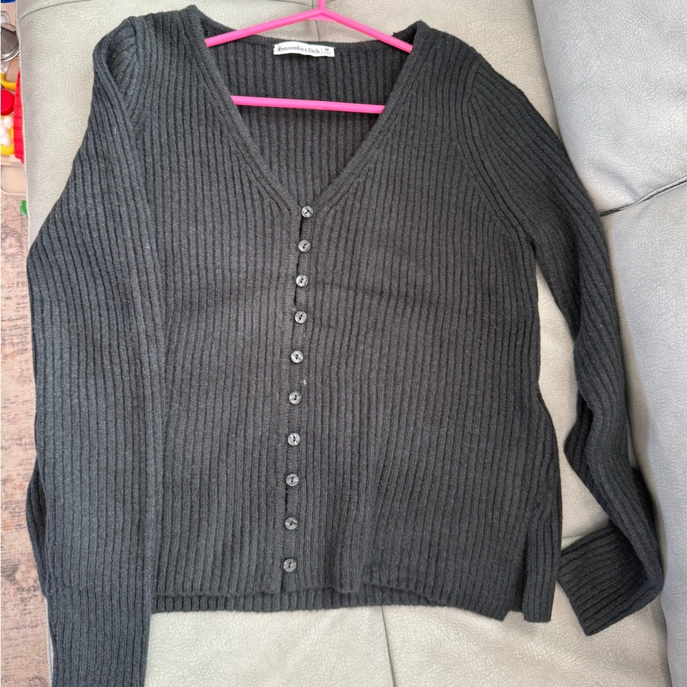 Abercrombie & Fitch button up cardigan